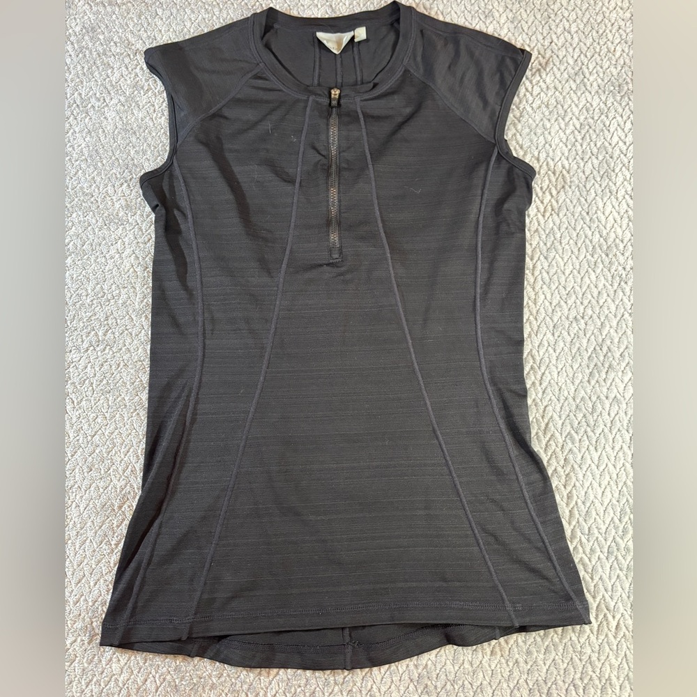 Women’s Athleta Black Athletic Fitted Tank Top Front Zip Size Extra Small